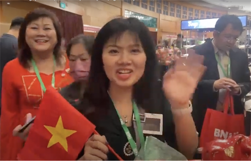 新加坡 BNI Global 评论 Royal Rich Tet 礼品产品 | 多哈股份公司